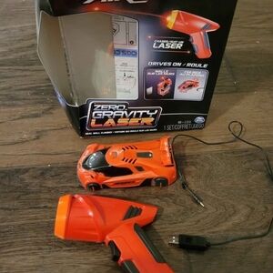 Air Hogs Zero Gravity Laser Wall Racer